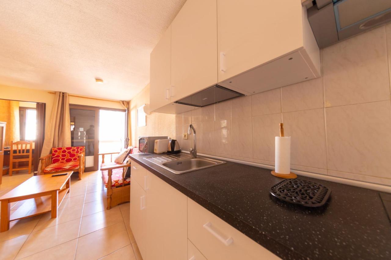 Apartamento en Sur y sol Los Cristianos Los Cristianos  Exterior foto